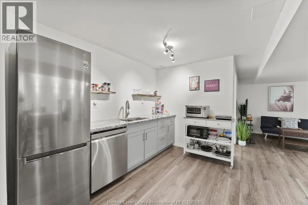 117 ARTHUR STREET North