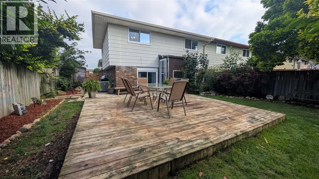 44 YORK CRESCENT