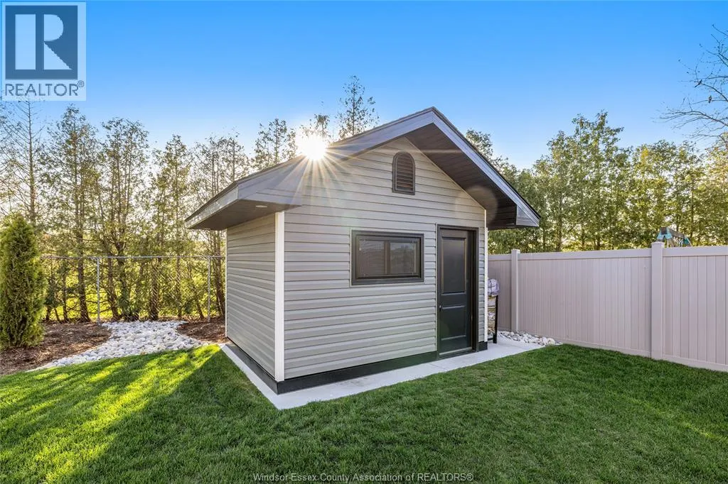 292 CHRISTINE AVENUE