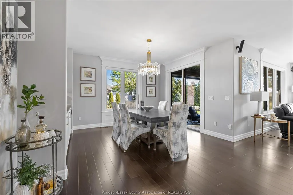 292 CHRISTINE AVENUE