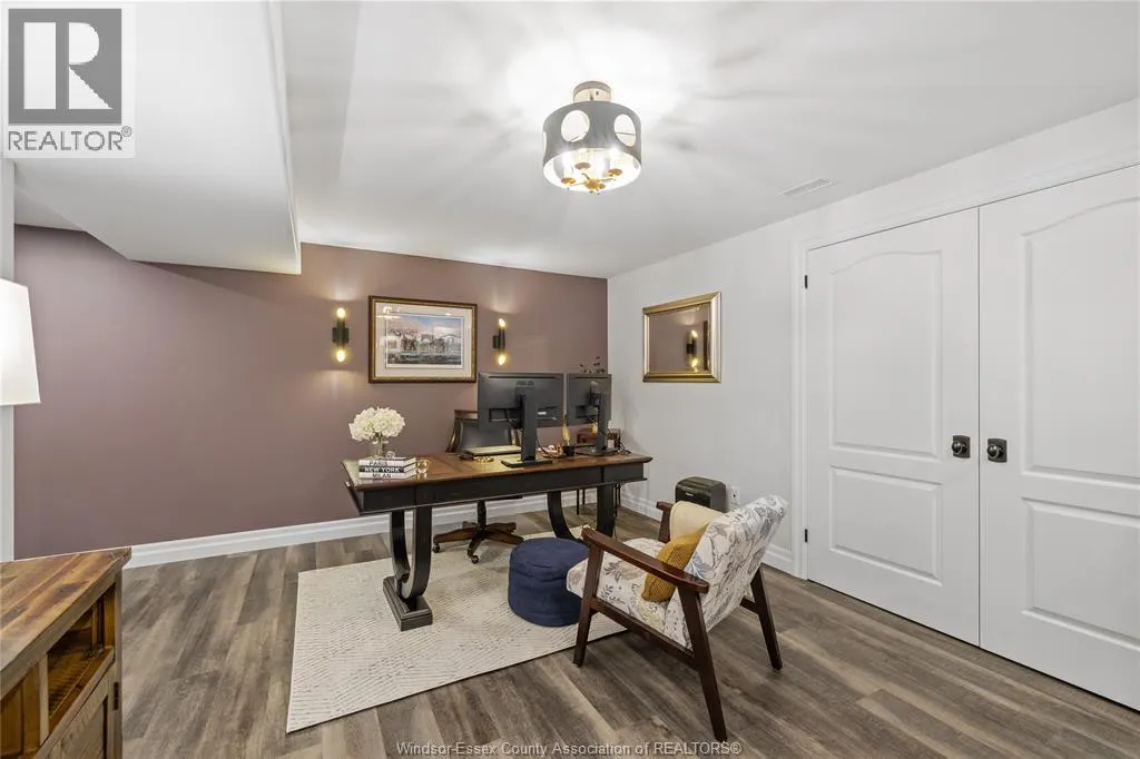 292 CHRISTINE AVENUE