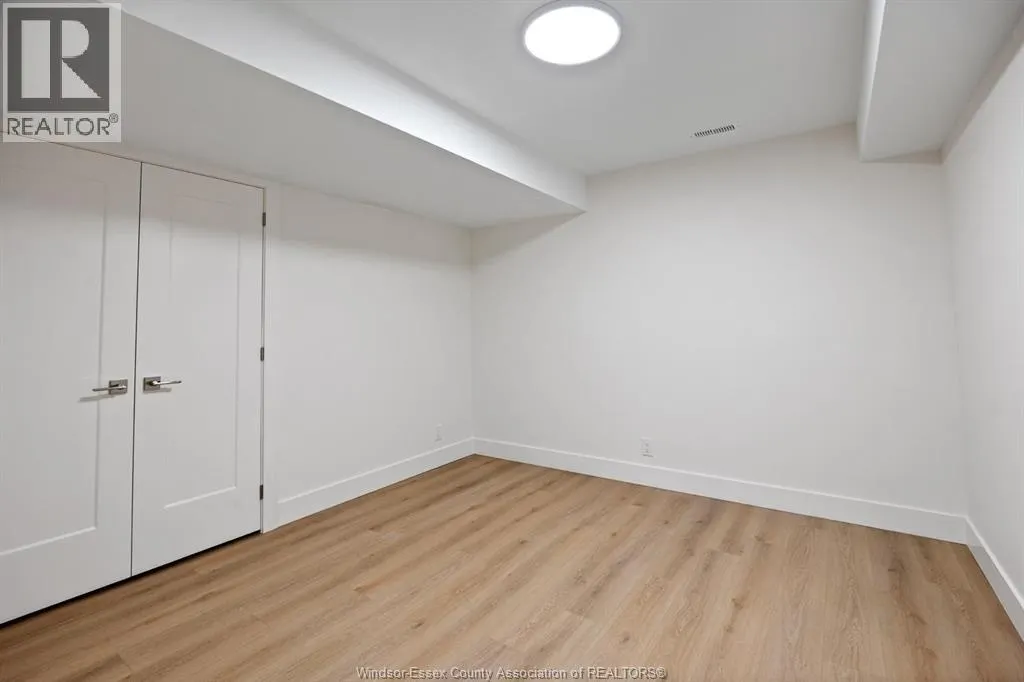 5 EAGLE STREET