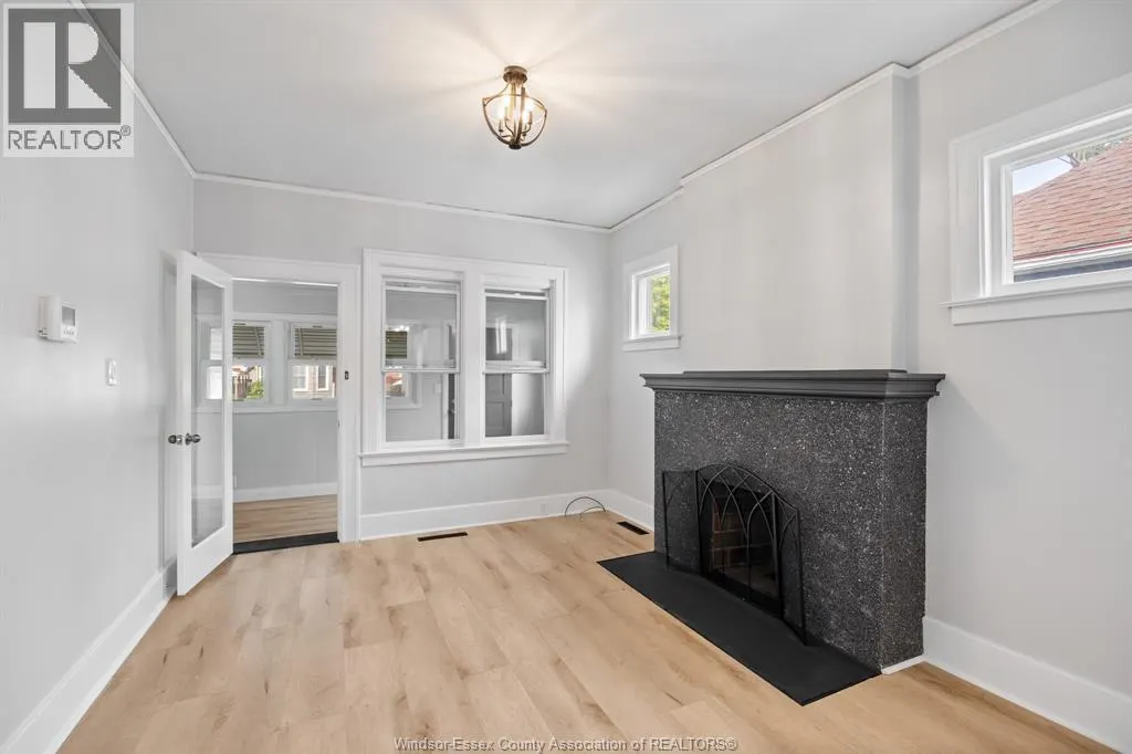 540 MCKAY AVE
