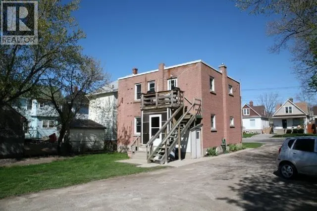 115 BROCK STREET North