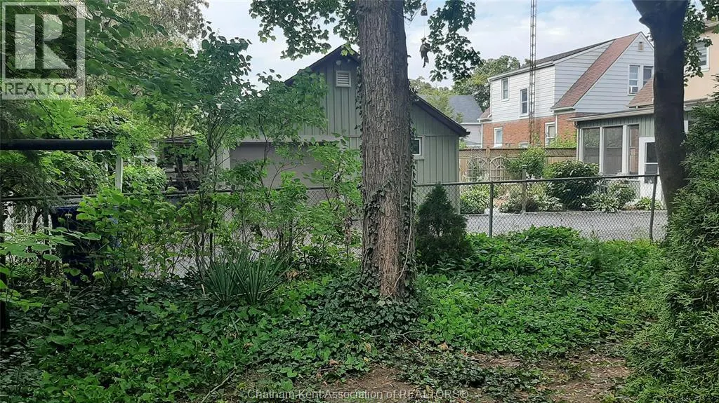 89 GLADSTONE AVENUE