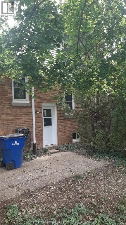 89 GLADSTONE AVENUE