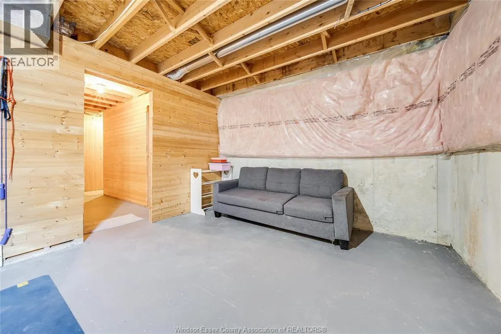 746 MICHAEL DRIVE