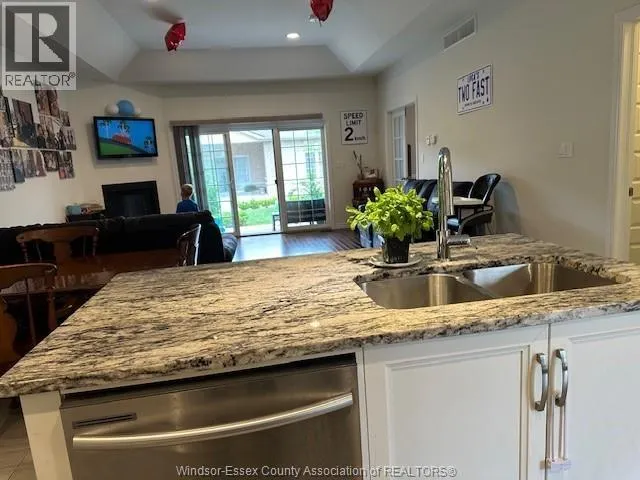 6092 TIBURON CRESCENT