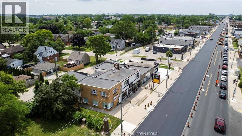 4165 TECUMSEH ROAD East