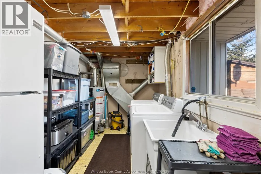 4165 TECUMSEH ROAD East