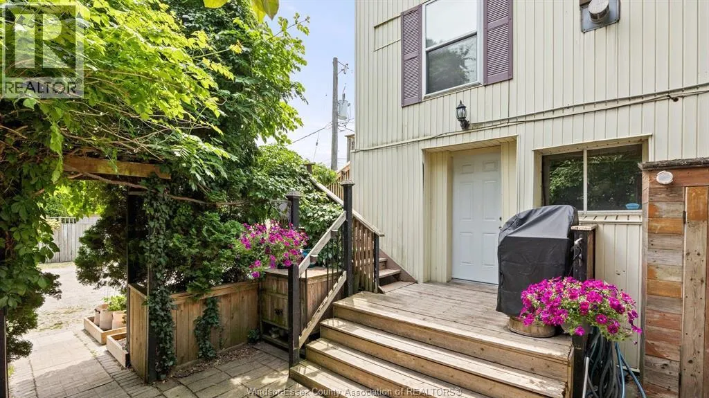 4165 TECUMSEH ROAD East