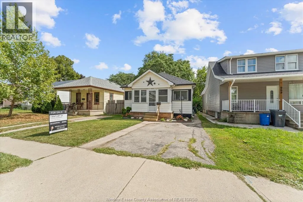 990 Campbell
