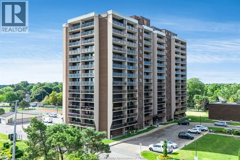 9099 Riverside Unit# 1415E