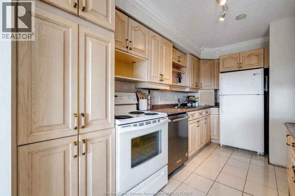 9099 Riverside Unit# 1415E