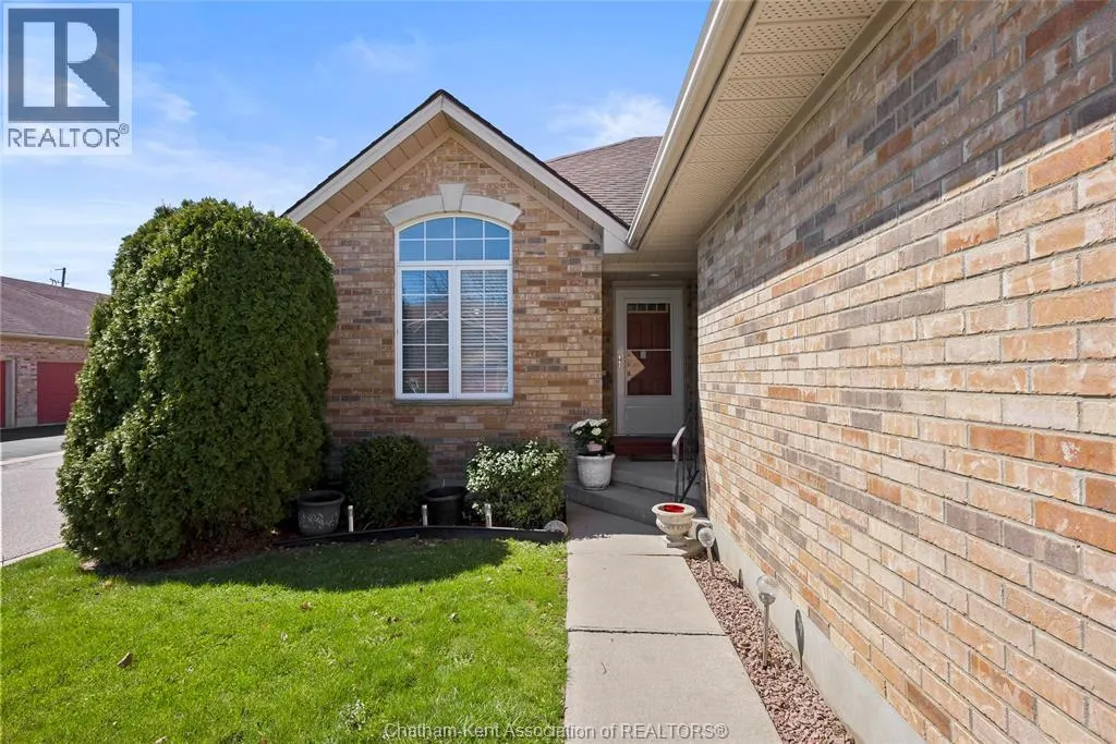 154 SEMENYN AVENUE Unit# 24