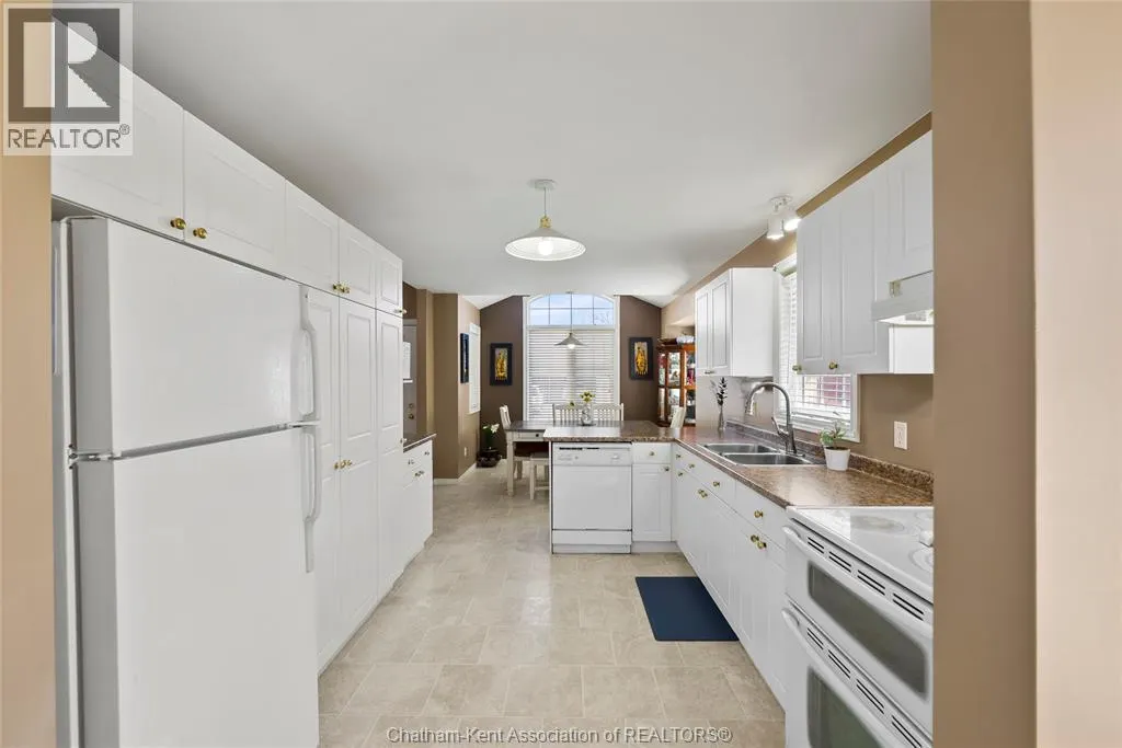 154 SEMENYN AVENUE Unit# 24