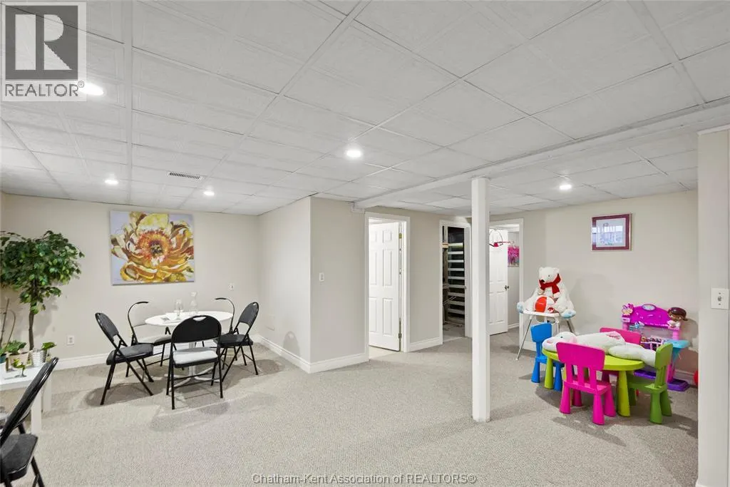 154 SEMENYN AVENUE Unit# 24