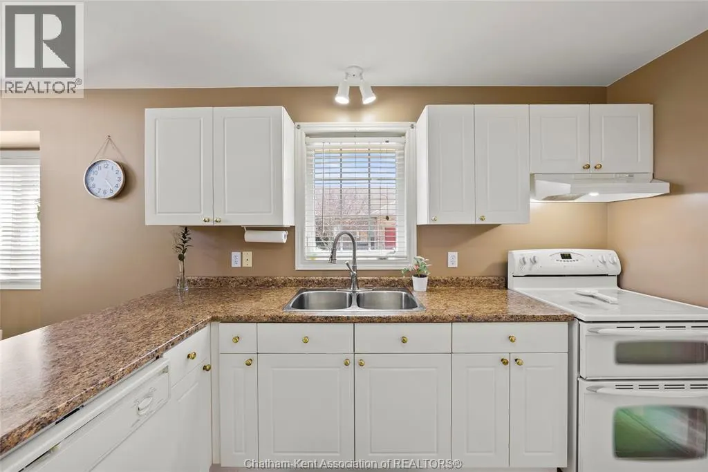154 SEMENYN AVENUE Unit# 24