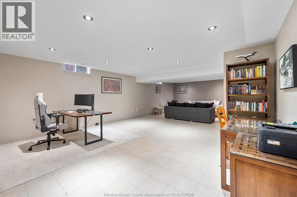 359 JORDAN LANE