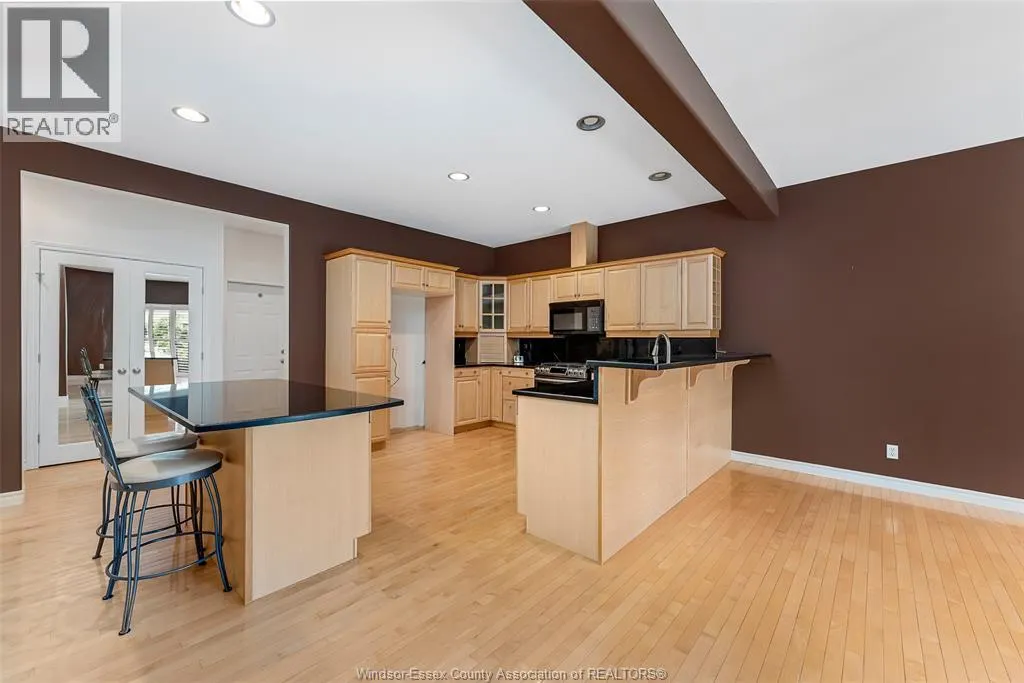 432 VANDERBILT