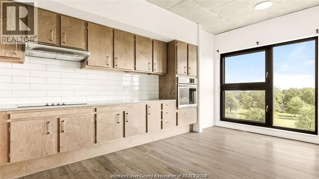 3100 MEADOWBROOK Unit# 212