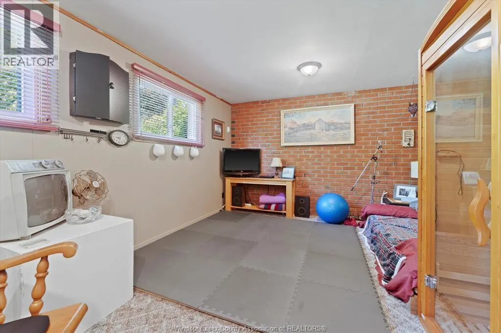 37 MELBOURNE
