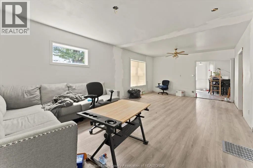 528 MERSEA ROAD 8