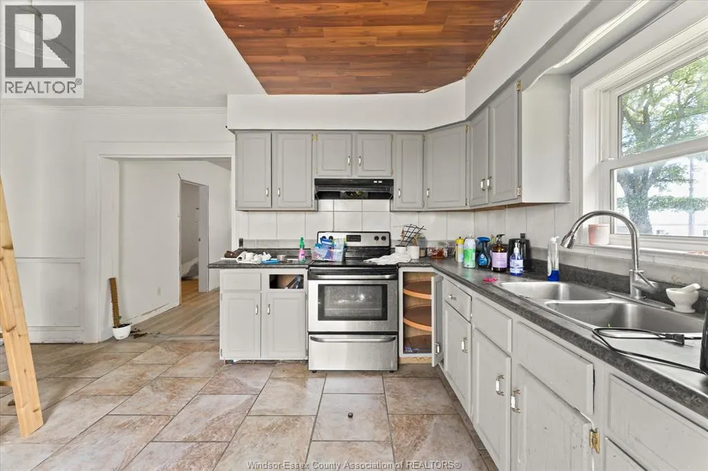 528 MERSEA ROAD 8