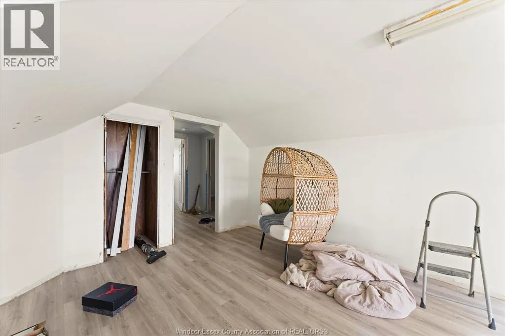 528 MERSEA ROAD 8