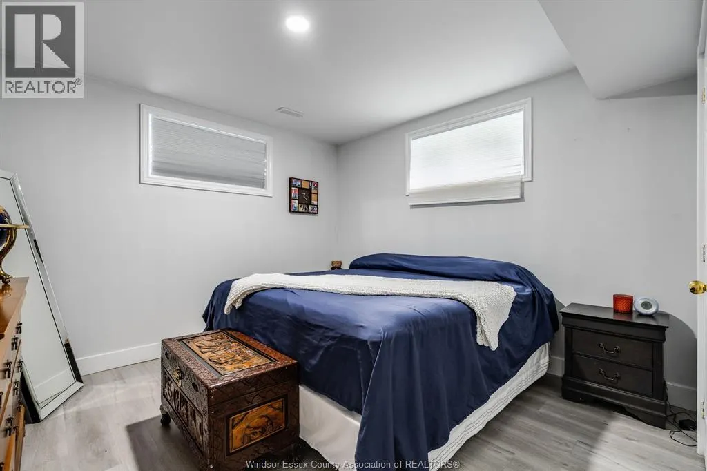 833 Talbot ROAD East