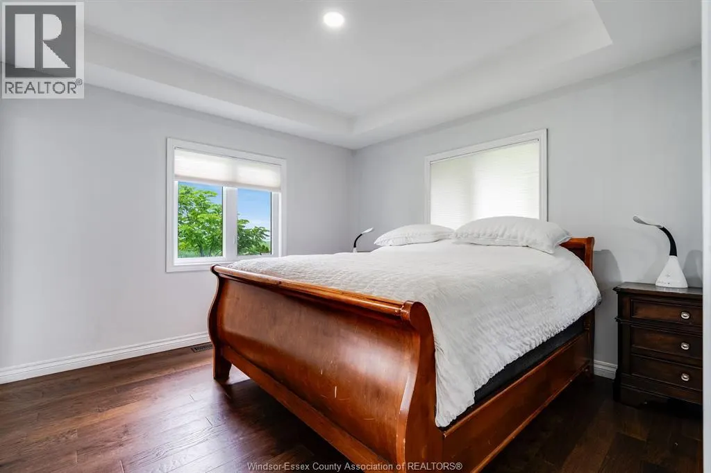833 Talbot ROAD East