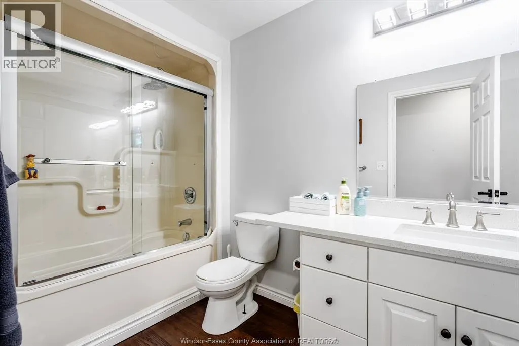 833 Talbot ROAD East