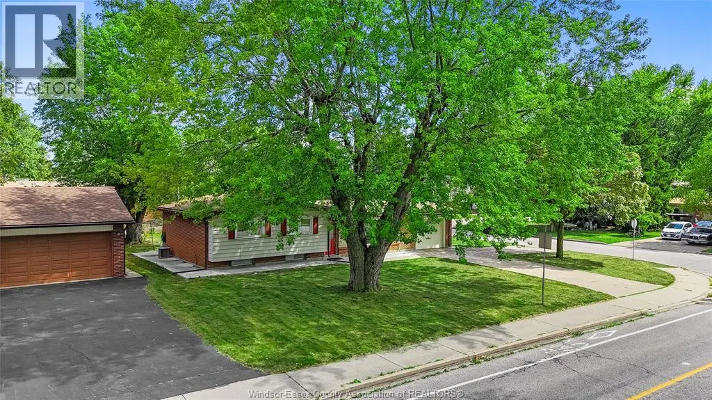 3830 HOLBURN