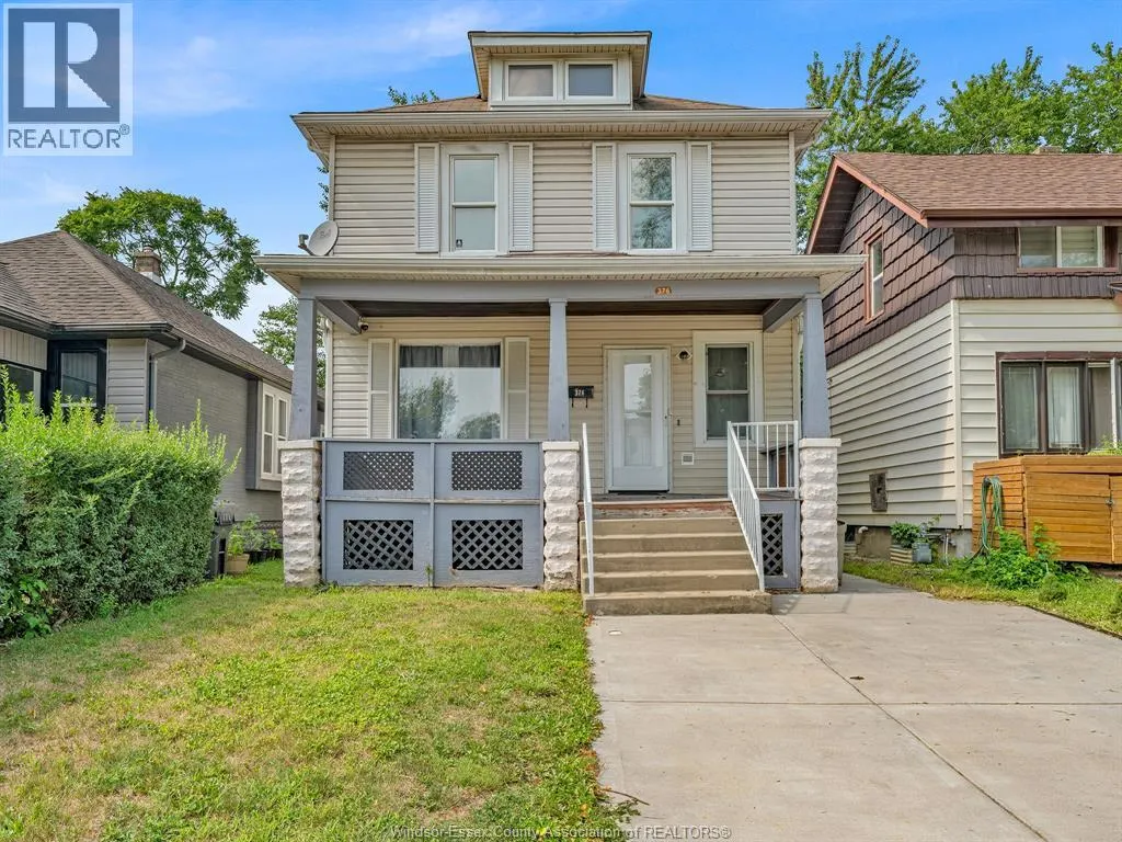 376 ELLIS STREET West