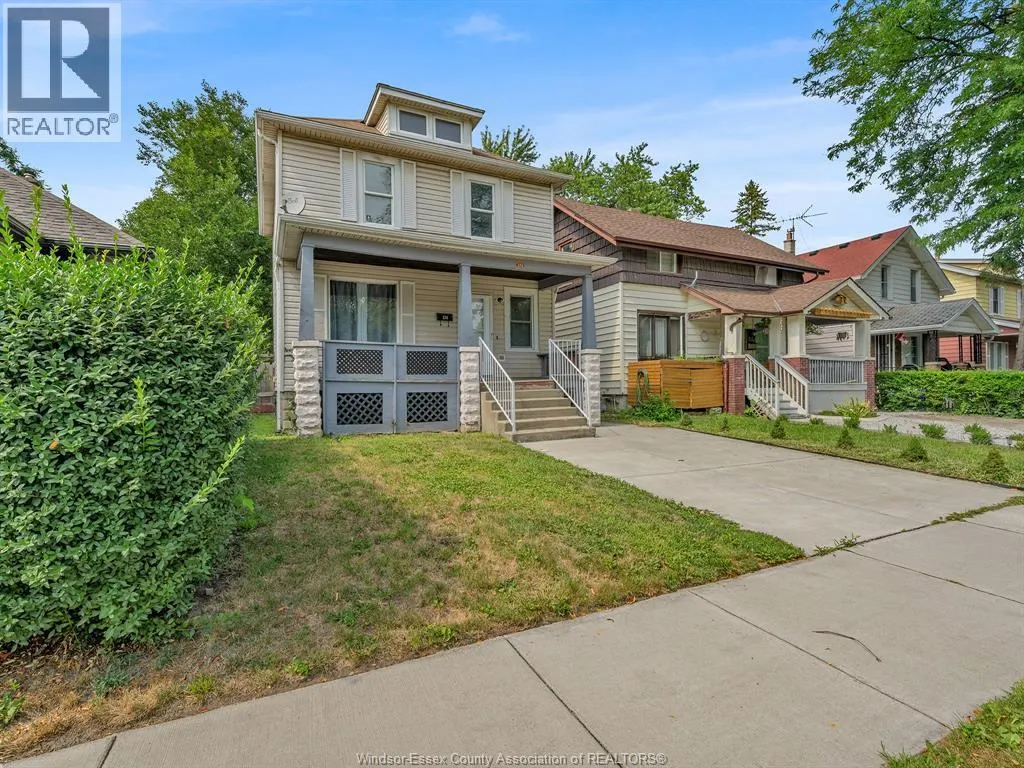 376 ELLIS STREET West