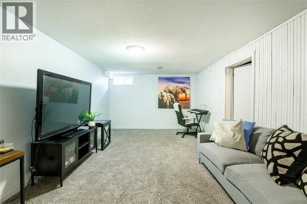 215 TRUDEAU DRIVE Unit# 77, #77