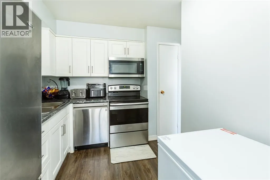 215 TRUDEAU DRIVE Unit# 77, #77
