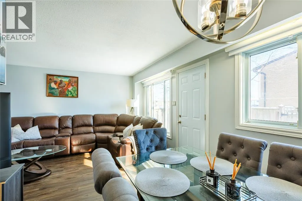 215 TRUDEAU DRIVE Unit# 77, #77