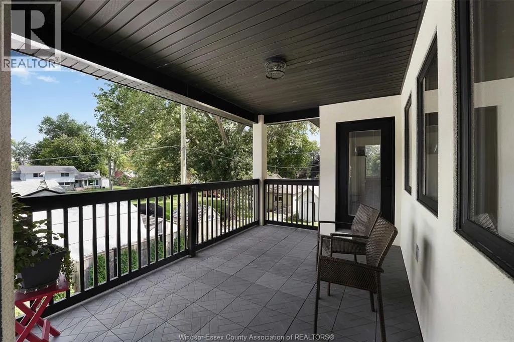 72 SCOTT DRIVE