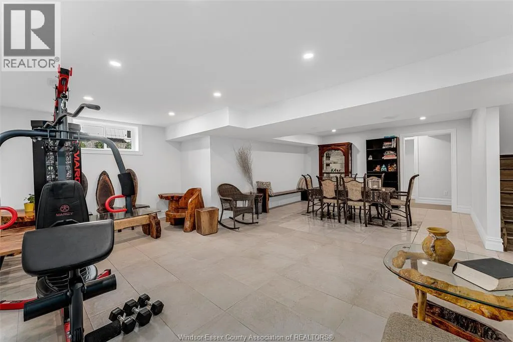 72 SCOTT DRIVE