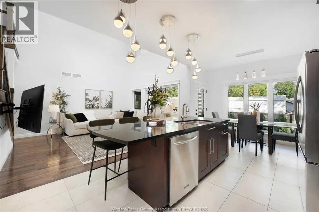 72 SCOTT DRIVE