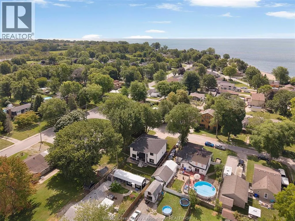 72 SCOTT DRIVE