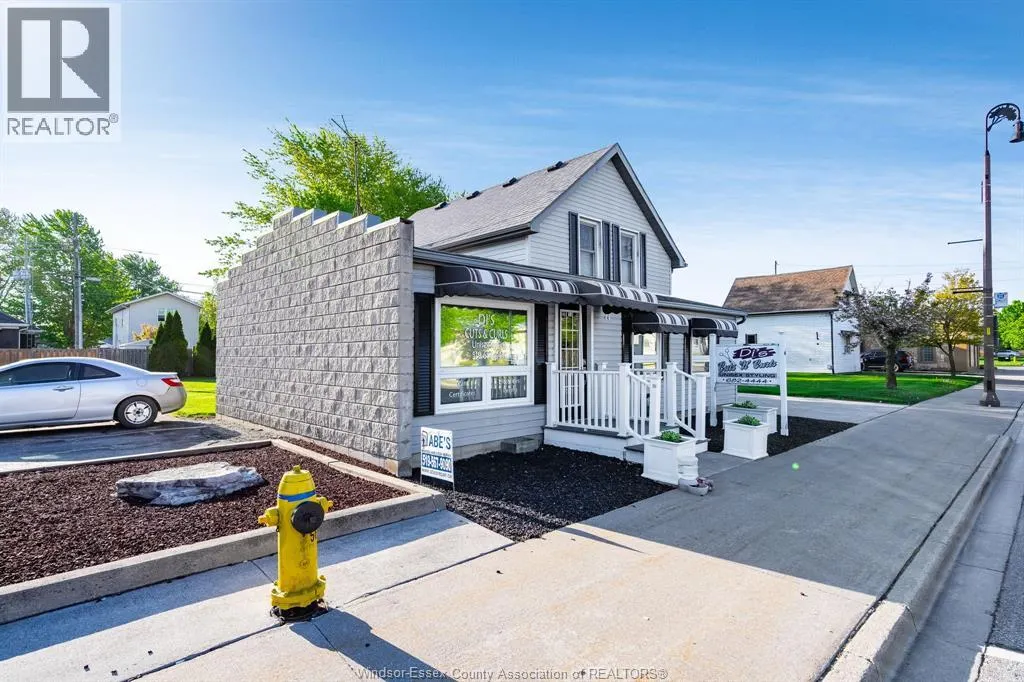 44 Queen STREET South