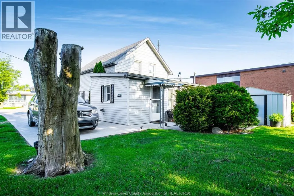 44 Queen STREET South