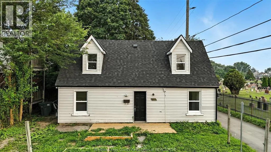 759 ELLIS STREET East