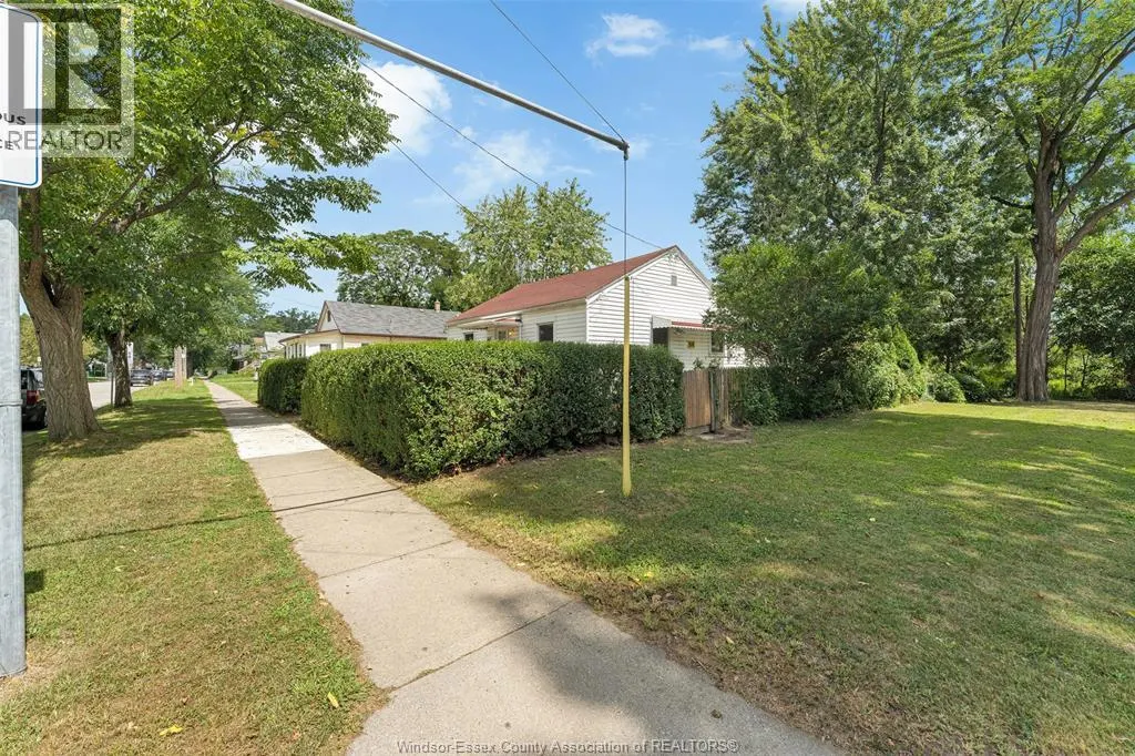 3597 BLOOMFIELD