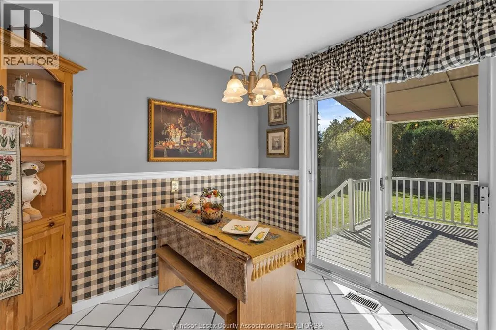 2855 FOREST GLADE DRIVE