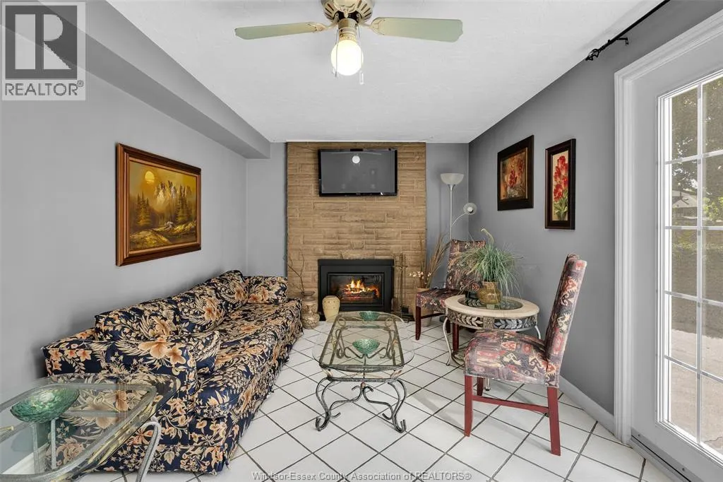 2855 FOREST GLADE DRIVE