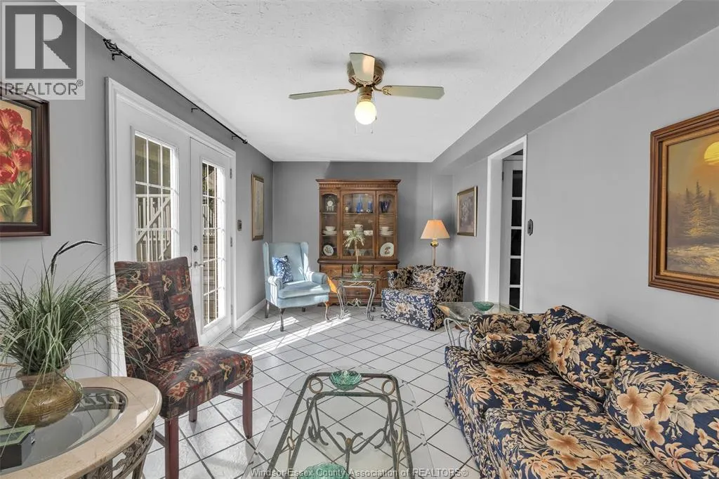 2855 FOREST GLADE DRIVE