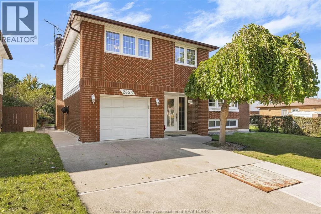 2855 FOREST GLADE DRIVE